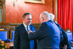 Medal 100-lecia Odzyskania Niepodległości, wręczenie, Majchrowski, Bieniek, Ostrowski, Barczyk, M