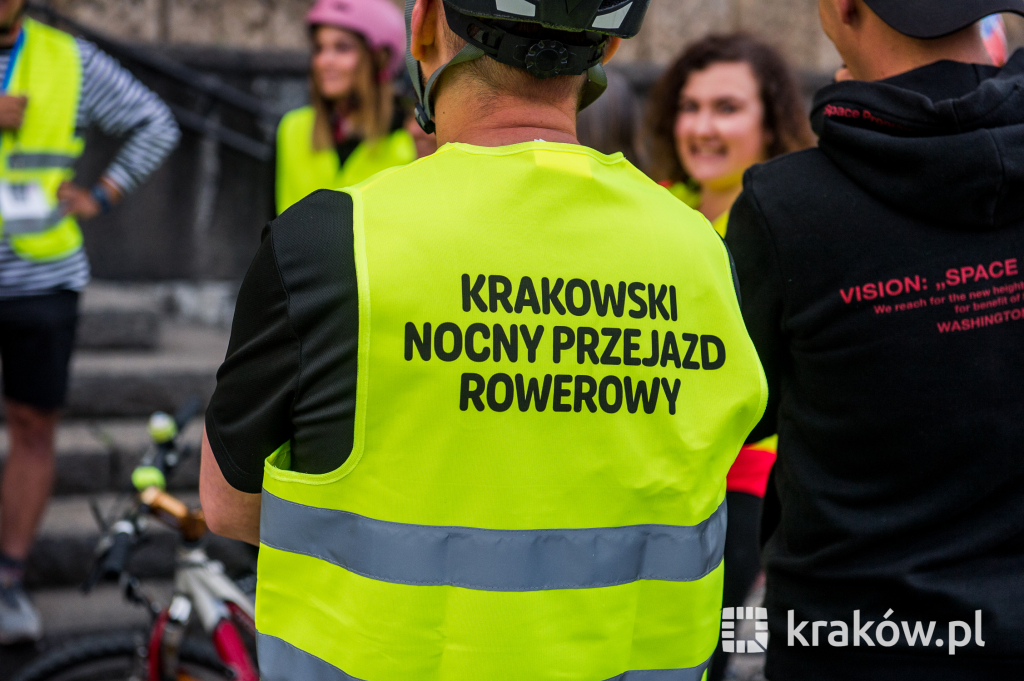 jg1_230602_krpl__dsc7951.jpg-Pierwszy Krakowski Nocny Przejazd Rowerowy