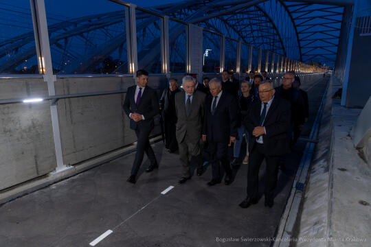 bs-230609-img_5160-poprawione-szum.jpg-Zabłocie, Kładka, Majchrowski