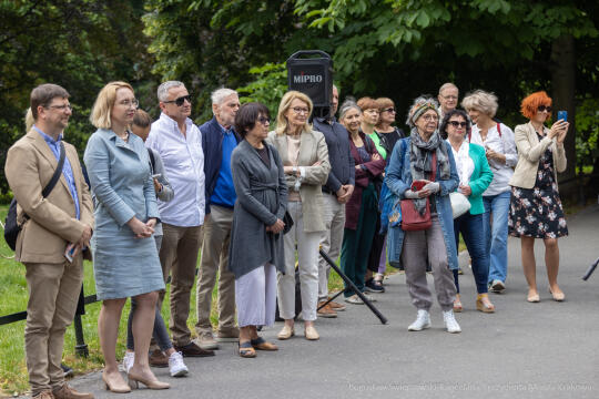 bs-230612-img_6923.jpg-Wystawa, Bukowski, Planty