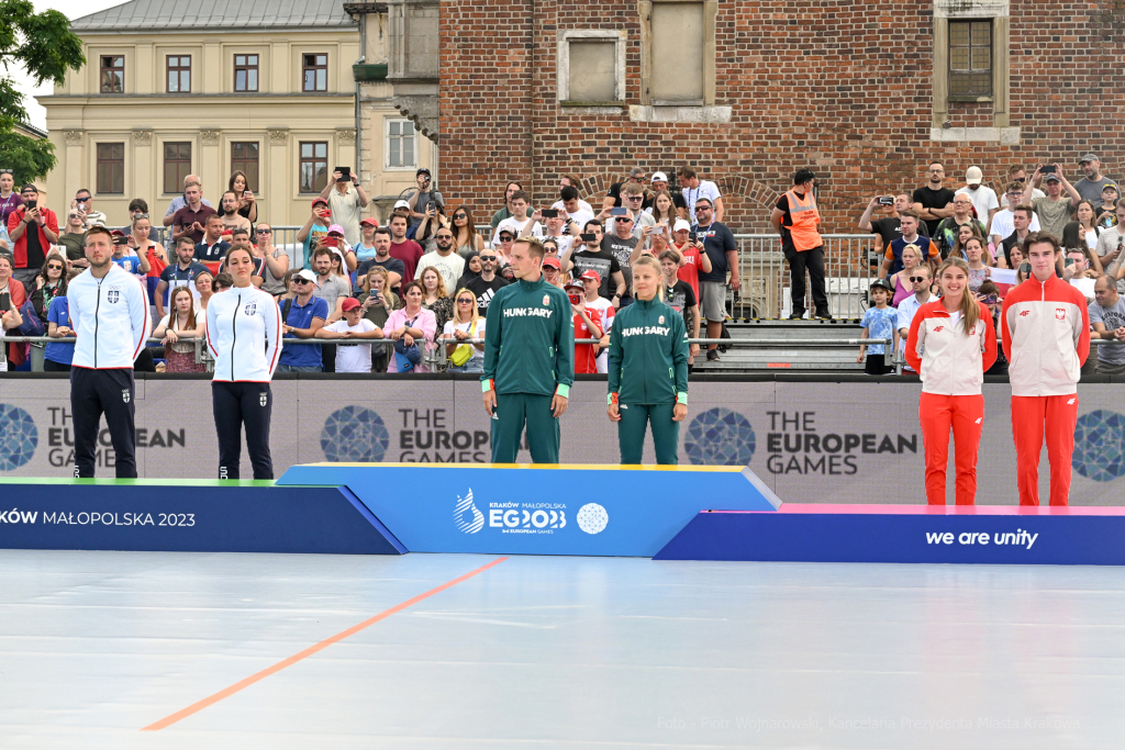 umk_2573.jpg-Teqball, Rynek Główny, Kraków, Igrzyska, Europejskie, Kozioł, finał, finały  Autor: P. Wojnarowski