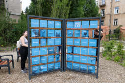 bs-230702-img_1837.jpg-Park, Szymborska