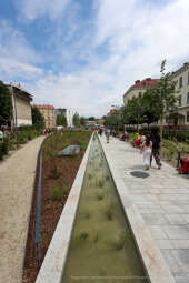 bs-230702-img_1844.jpg-Park, Szymborska