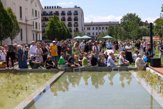 bs-230702-img_1977.jpg-Park, Szymborska