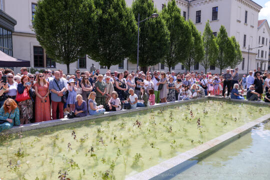 bs-230702-img_1993.jpg-Park, Szymborska