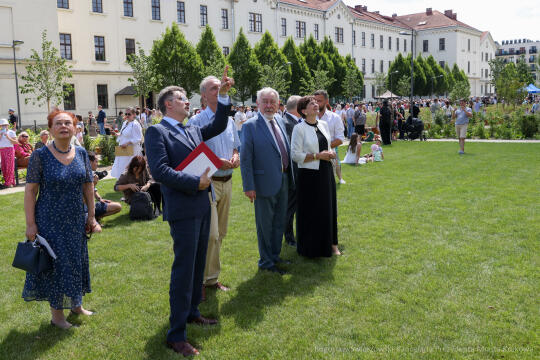 bs-230702-img_2132.jpg-Park, Szymborska