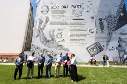 bs-230702-img_2162.jpg-Park, Szymborska