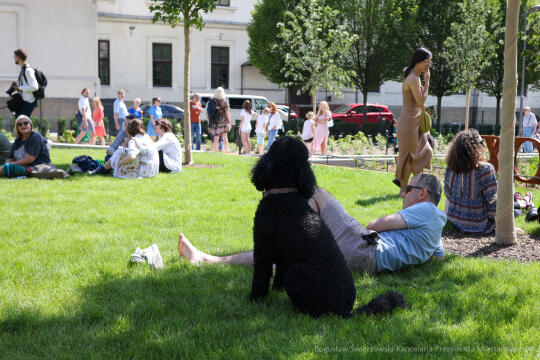 bs-230702-img_2255.jpg-Park, Szymborska