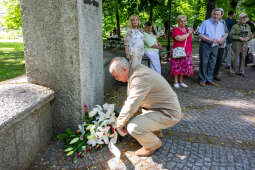 Boy-Żeleński, Planty, pomnik, kwiaty, strażnik, Janiszewska, Straż Miejska, rocznica