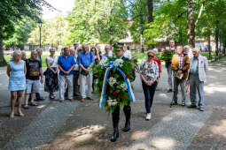 Boy-Żeleński, Planty, pomnik, kwiaty, strażnik, Janiszewska, Straż Miejska, rocznica