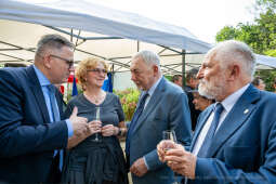 umk_6748.jpg-Anne Schmidt-Riou, Willa Decjusza, pożegnanie, konsul, Majchrowski, Francja