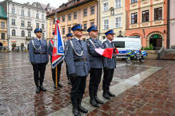 awanse,  Fryczek, Kraków, Mały Rynek, odznaczenia, pokrywa, Policja, święto policji, Nowak