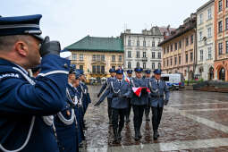 awanse,  Fryczek, Kraków, Mały Rynek, odznaczenia, pokrywa, Policja, święto policji, Nowak