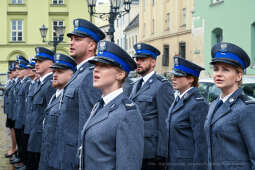 awanse,  Fryczek, Kraków, Mały Rynek, odznaczenia, pokrywa, Policja, święto policji, Nowak