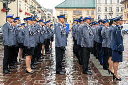 awanse,  Fryczek, Kraków, Mały Rynek, odznaczenia, pokrywa, Policja, święto policji, Nowak