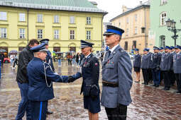 awanse,  Fryczek, Kraków, Mały Rynek, odznaczenia, pokrywa, Policja, święto policji, Nowak