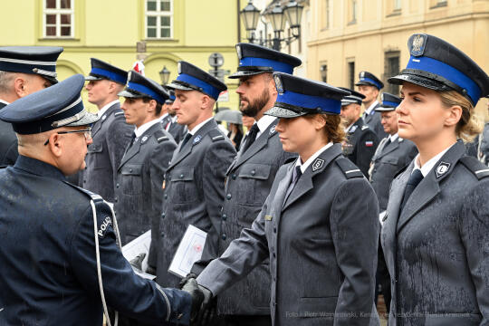 awanse,  Fryczek, Kraków, Mały Rynek, odznaczenia, pokrywa, Policja, święto policji, Nowak