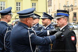 awanse,  Fryczek, Kraków, Mały Rynek, odznaczenia, pokrywa, Policja, święto policji, Nowak