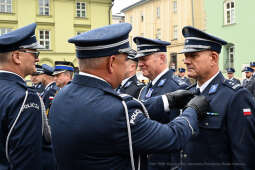 awanse,  Fryczek, Kraków, Mały Rynek, odznaczenia, pokrywa, Policja, święto policji, Nowak