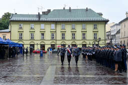 awanse,  Fryczek, Kraków, Mały Rynek, odznaczenia, pokrywa, Policja, święto policji, Nowak