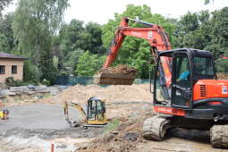 Kończą się roboty ziemne związane z budową nowego pawilonu w krakowskim ogrodzie zoologicznym.