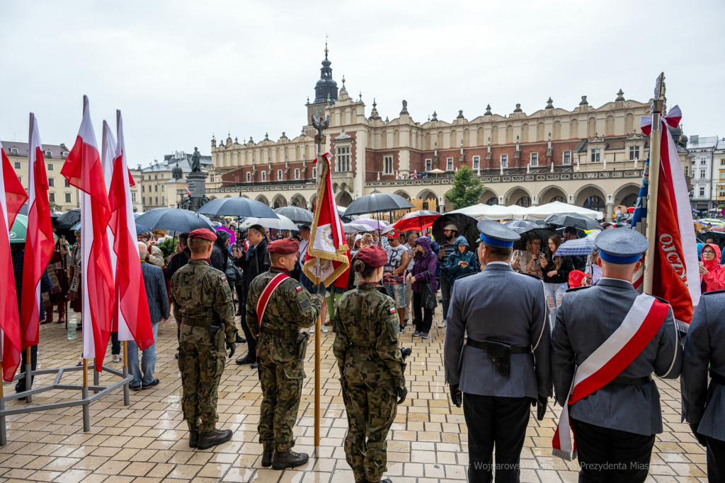 1 sierpnia, rocznica Powstania Warszawskiego, Rynek Główny, godzina W  Autor: P. Wojnarowski