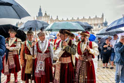 1 sierpnia, rocznica Powstania Warszawskiego, Rynek Główny, godzina W