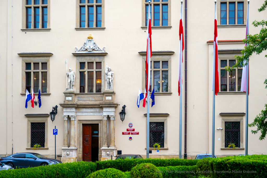 1 sierpnia, rocznica Powstania Warszawskiego, Rynek Główny, godzina W  Autor: P. Wojnarowski