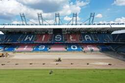 4.jpg-Nowa murawa na pożegnanie Kuby Błaszczykowskiego