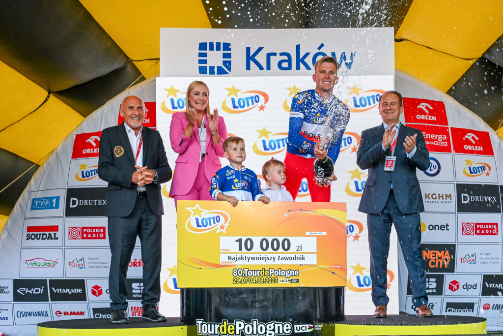 Tour de Pologne, Kraków, kolarze, Majchrowski, dekoracja, Majka, wyścig, meta, finisz, Lang  Autor: P. Wojnarowski