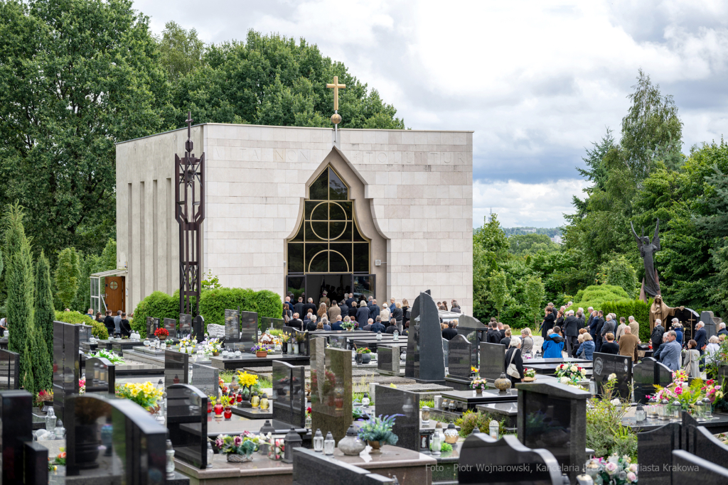 cmentarz, Kraków, pochówek, pogrzeb, Salwator, Solidarność, Starmach, Teresa, wiceprezydent  Autor: P. Wojnarowski