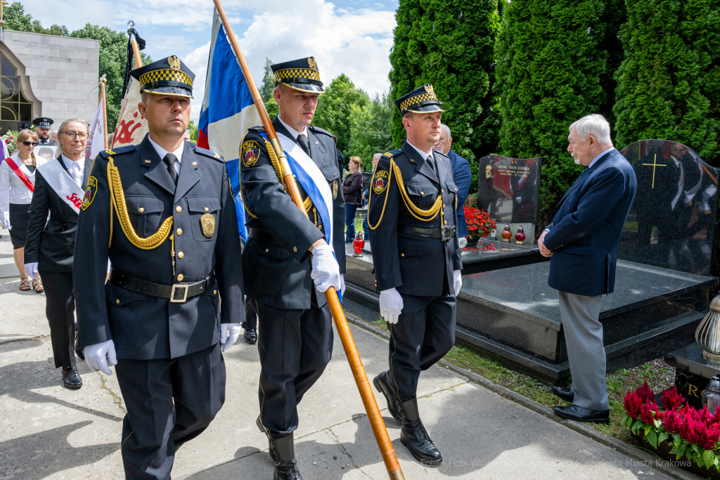 cmentarz, Kraków, pochówek, pogrzeb, Salwator, Solidarność, Starmach, Teresa, wiceprezydent  Autor: P. Wojnarowski