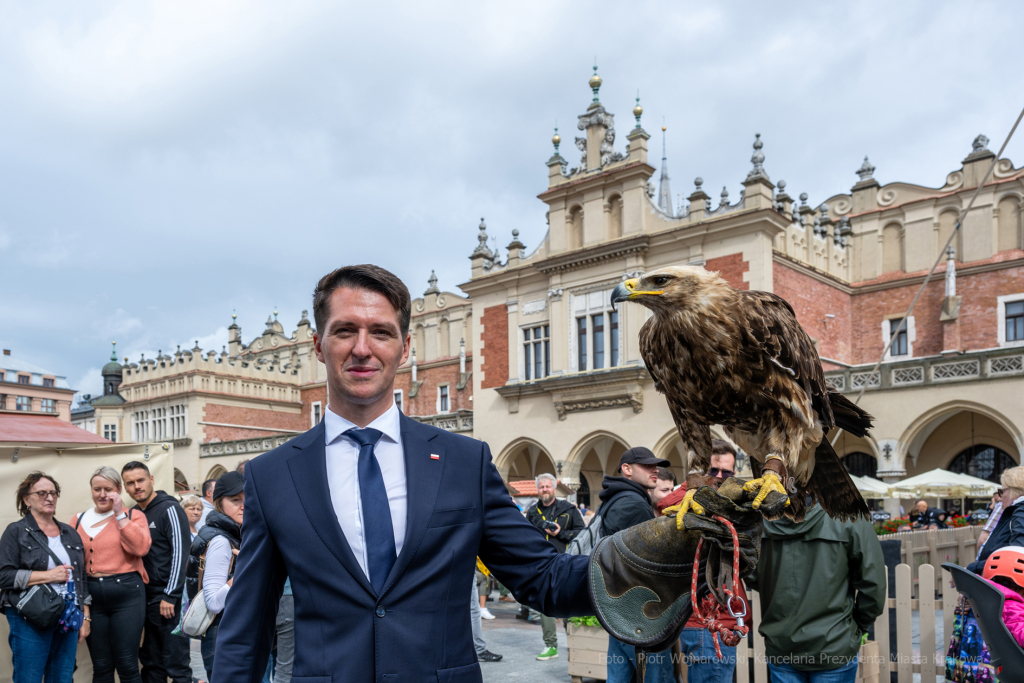 targi, sztuka, ludowa, rzemiosło, rękodzieło, Słowacja, Muzyk, orzeł pustynny, Rynek, konsul  Autor: P. Wojnarowski