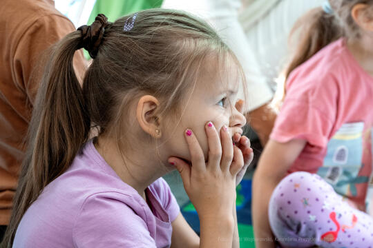 Biblioteka, Całus, czyta, Ewa, Filia 8, Kraków, prezydent, pszczoły, Zielona półka