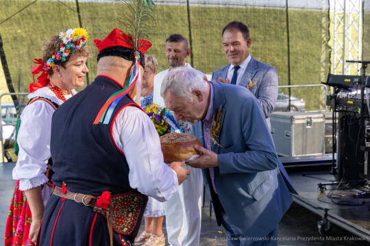 bs-230827-img_4137.jpg-Dożynki, Przewóz