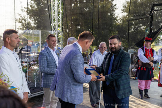 bs-230827-img_4242.jpg-Dożynki, Przewóz