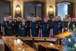 unwix-j7.jpeg-32 lata służby dla Krakowa