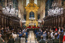 Solidarność, Porozumienia Sierpniowe, kwiaty, złożenie, Krzyż, Katyński, Fryczek, strażnik, u