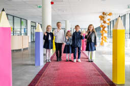 Szkoła, nr 20, Agatowa, Złocień, otwarcie, Majchrowski, dzieci, Komarewicz, Korfel-Jasińska