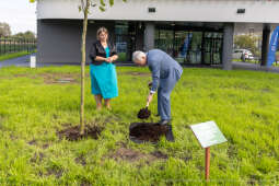 Szkoła, nr 20, Agatowa, Złocień, otwarcie, Majchrowski, dzieci, Komarewicz, Korfel-Jasińska