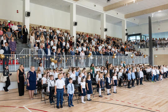 Szkoła, nr 20, Agatowa, Złocień, otwarcie, Majchrowski, dzieci, Komarewicz, Korfel-Jasińska