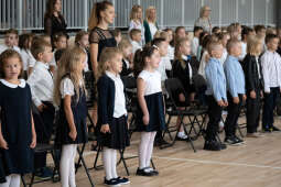 Szkoła, nr 20, Agatowa, Złocień, otwarcie, Majchrowski, dzieci, Komarewicz, Korfel-Jasińska