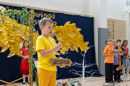 Szkoła, nr 20, Agatowa, Złocień, otwarcie, Majchrowski, dzieci, Komarewicz, Korfel-Jasińska