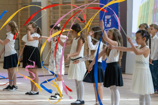 Szkoła, nr 20, Agatowa, Złocień, otwarcie, Majchrowski, dzieci, Komarewicz, Korfel-Jasińska