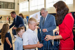 Szkoła, nr 20, Agatowa, Złocień, otwarcie, Majchrowski, dzieci, Komarewicz, Korfel-Jasińska