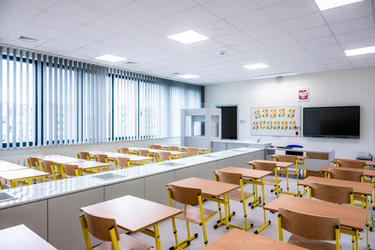 Szkoła, nr 20, Agatowa, Złocień, otwarcie, Majchrowski, dzieci, Komarewicz, Korfel-Jasińska