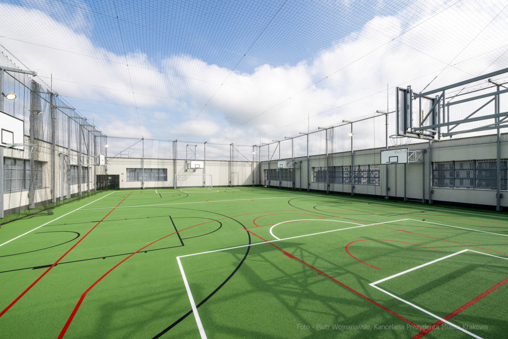 Szkoła, nr 20, Agatowa, Złocień, otwarcie, Majchrowski, dzieci, Komarewicz, Korfel-Jasińska  Autor: P. Wojnarowski, B. Świerzowski