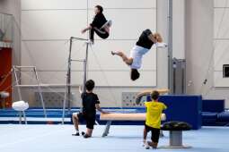 otwarcie, szkoła, hala, sportowa, ZIS, Kowal, Korfel-Jasińska, dzieci, gimnastycy