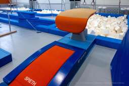 otwarcie, szkoła, hala, sportowa, ZIS, Kowal, Korfel-Jasińska, dzieci, gimnastycy