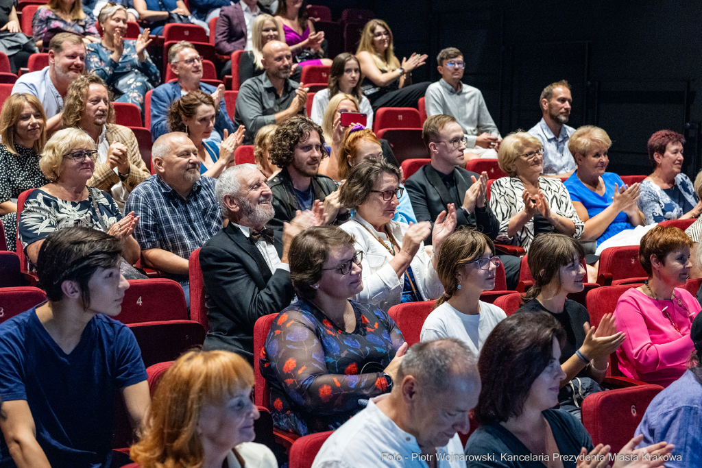 Otwarcie, Teatr Ludowy, spektakl, Teatralny Instytut Młodych, Majchrowski, uroczystość, TIM  Autor: P. Wojnarowski